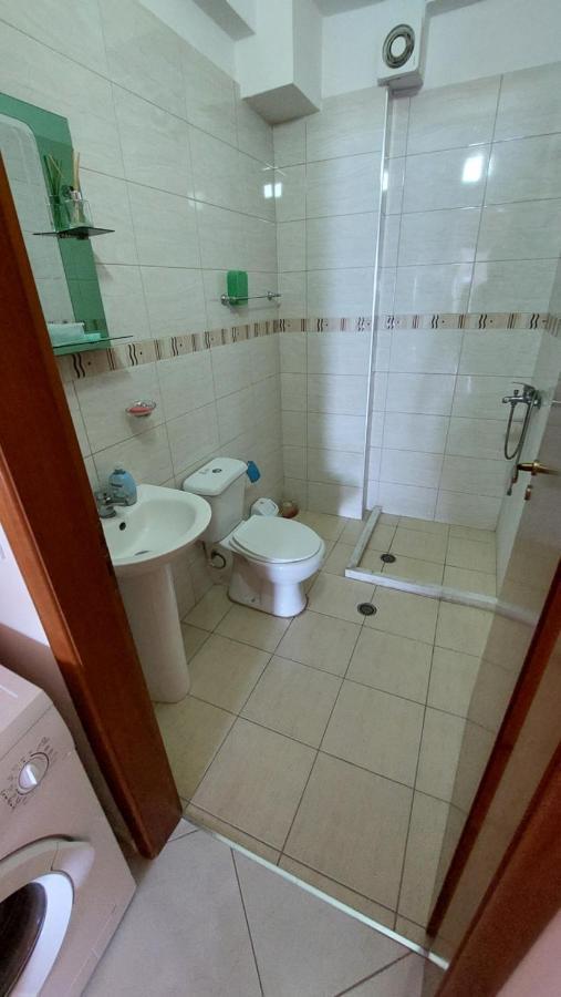 Sweetview 2-Bedroom Apartment With 3 Balcony Seaview Vlorë Exterior foto